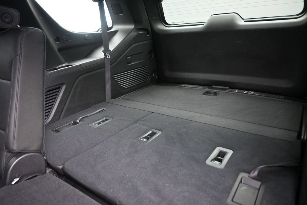 Used 2021 Chevrolet Tahoe RST RWD image 16
