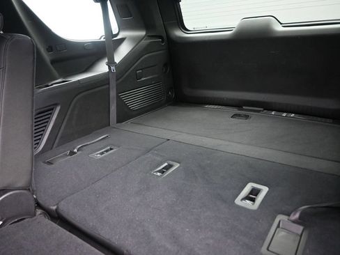 Used 2021 Chevrolet Tahoe RST RWD image 16