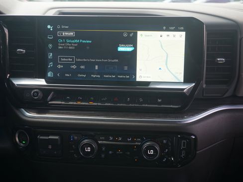 Used 2022 Chevrolet Silverado 1500 LTZ image 25