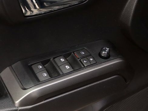 Used 2023 Toyota Tacoma TRD Off-Road image 12