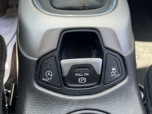 Used 2021 Jeep Compass Latitude AWD/4WD image 25