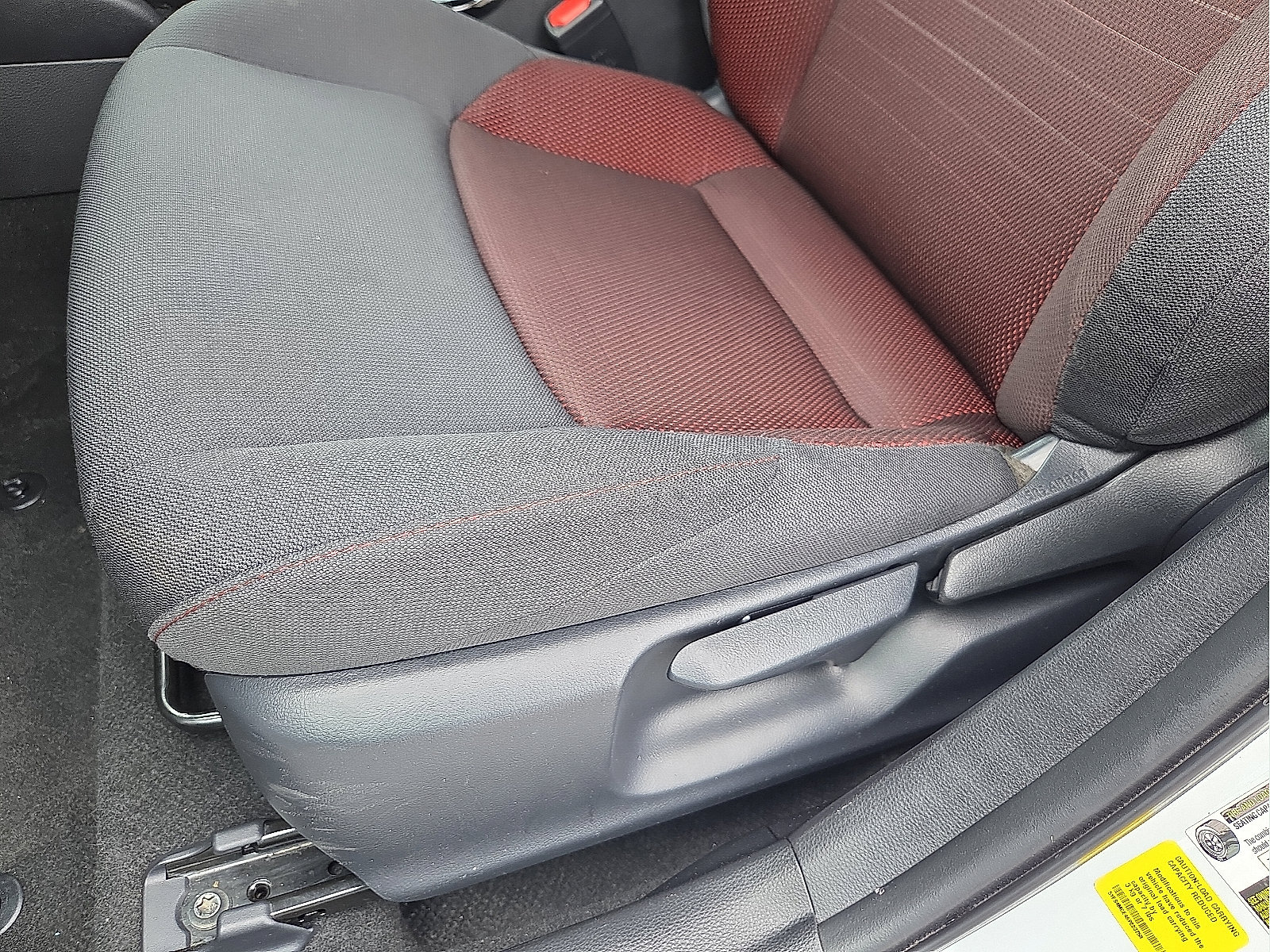 Used 2025 Toyota Corolla SE FWD image 14