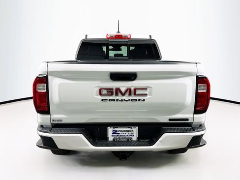 Used 2024 GMC Canyon Elevation w/ Convenience Package image 5