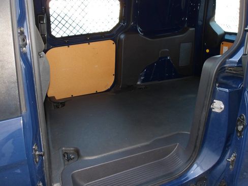 Used 2018 Ford Transit Connect XL image 23