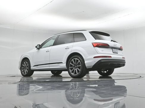 Used 2022 Audi Q7 2.0T Premium Plus w/ Premium Plus Package AWD/4WD image 4