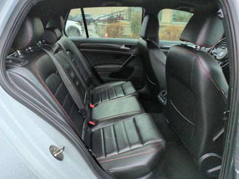 Used 2019 Volkswagen GTI SE w/ SE Experience Package image 29