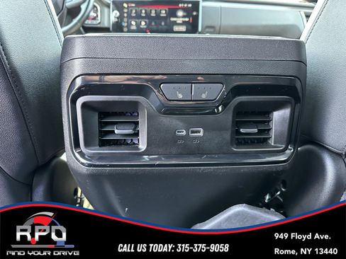 Used 2024 GMC Sierra 1500 AT4 w/ AT4 Preferred Package AWD/4WD image 40