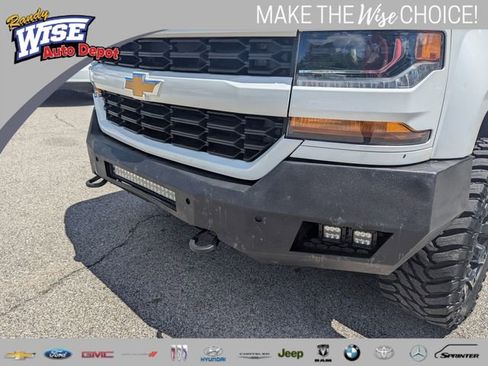 Used 2018 Chevrolet Silverado 1500 Custom w/ Custom Value Package AWD/4WD image 9