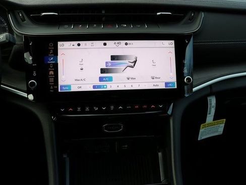 New 2026 Jeep Grand Cherokee Altitude image 21