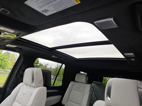 New 2026 Cadillac Escalade Platinum Sport AWD/4WD image 24