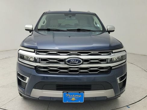 Used 2022 Ford Expedition Max Platinum RWD image 2