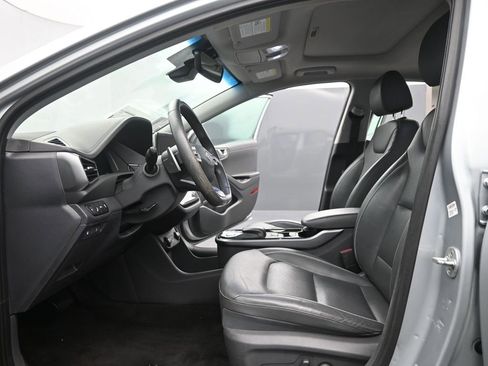 Used 2021 Hyundai Ioniq Limited image 10