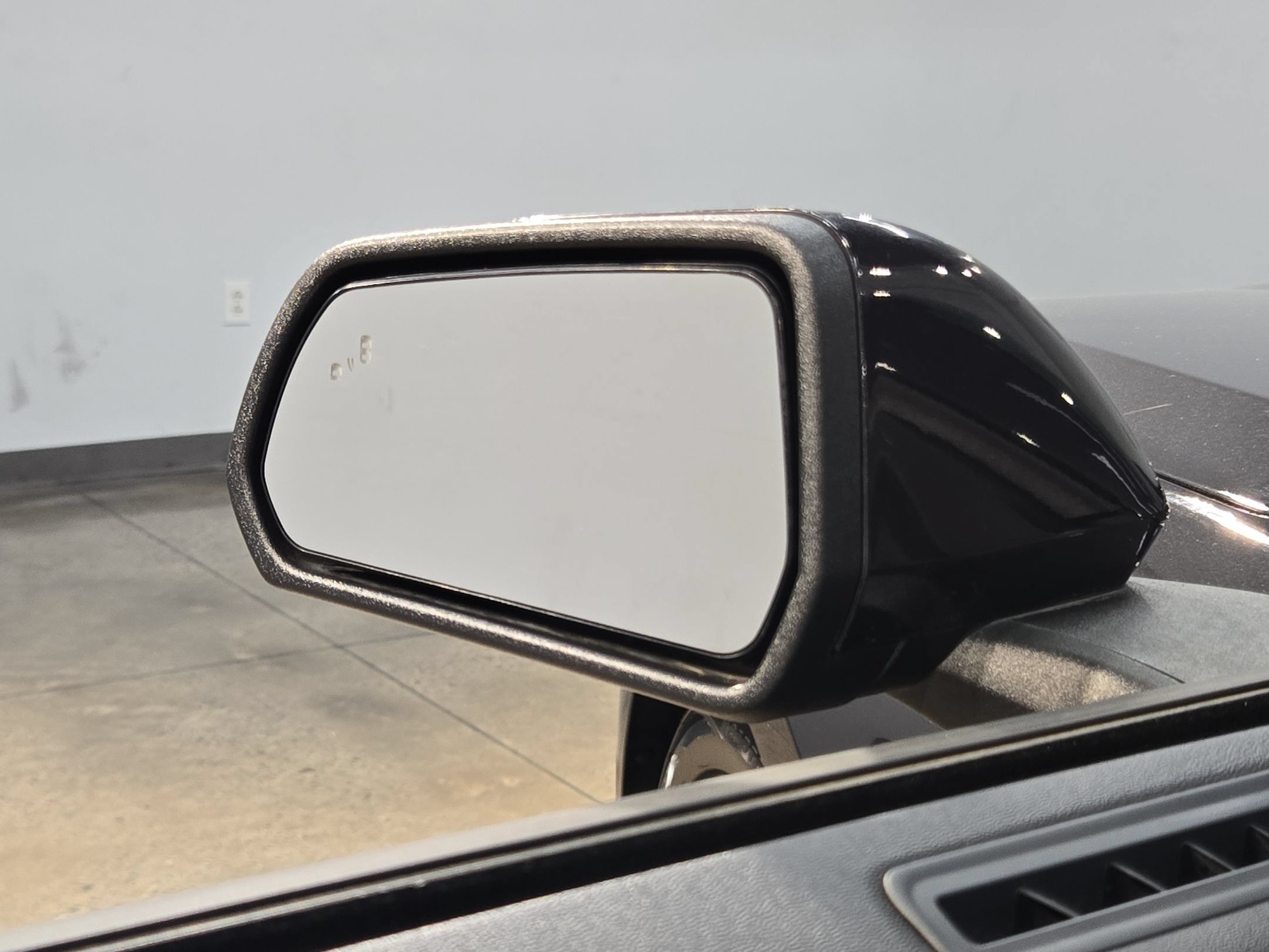 Used 2024 Ford Mustang Premium RWD image 22