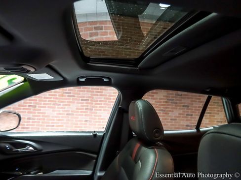 Certified 2025 Chevrolet Trax RS w/ Sunroof Package image 15