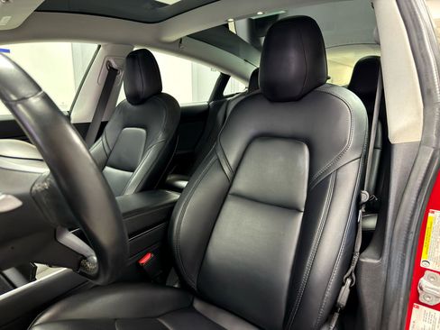 Used 2018 Tesla Model 3 Long Range image 11