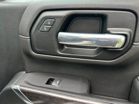 Used 2021 Chevrolet Silverado 2500 LTZ w/ Z71 Chrome Sport Edition image 21