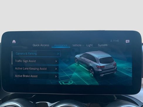 Used 2022 Mercedes-Benz GLC 300 4MATIC w/ Driver Assistance Package image 36