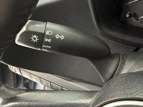 Used 2023 Toyota Corolla SE FWD image 13