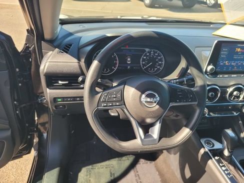 Certified 2024 Nissan Sentra SV FWD image 30