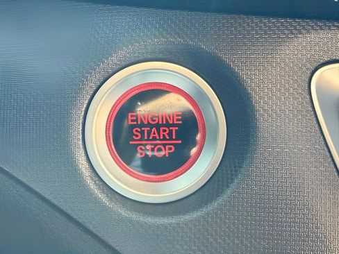 Used 2025 Honda Ridgeline Sport image 27