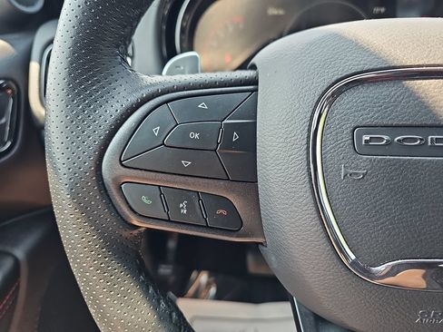 Used 2025 Dodge Durango GT RWD image 17