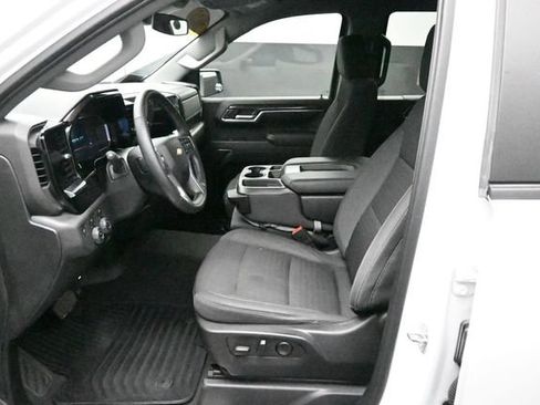 Used 2023 Chevrolet Silverado 1500 LT AWD/4WD image 9