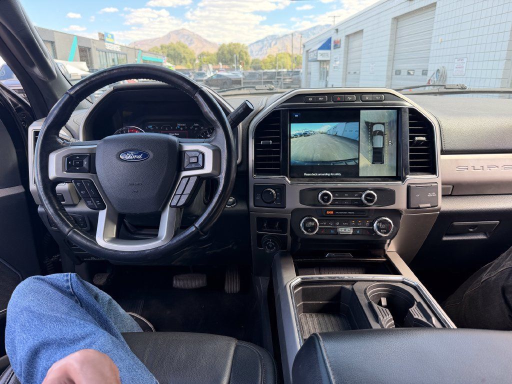 Used 2022 Ford F350 Lariat w/ Lariat Ultimate Package AWD/4WD image 7