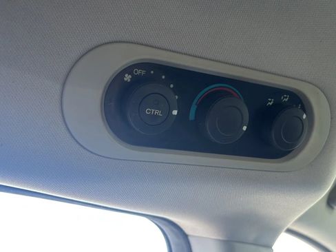 Used 2005 Honda Odyssey EX image 23