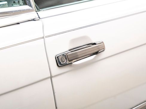 Used 1987 Mercedes-Benz 560 SL image 37