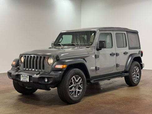 Used 2019 Jeep Wrangler Unlimited Sport S AWD/4WD image 7