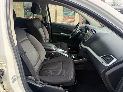 Used 2014 Dodge Journey SE w/ Flexible Seating Group image 28