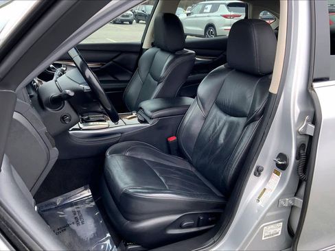 Used 2015 INFINITI Q70 3.7 w/ Deluxe Touring Package image 8