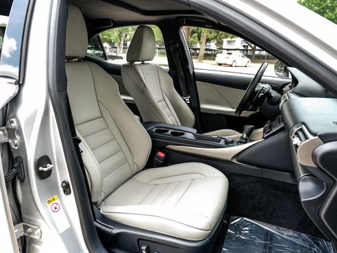Used 2014 Lexus IS 250 w/ F-Sport Package RWD image 34