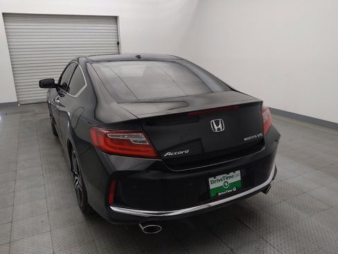 Used 2016 Honda Accord Touring image 6