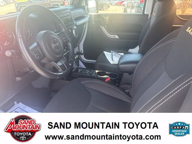 Used 2015 Jeep Wrangler Sahara AWD/4WD image 11