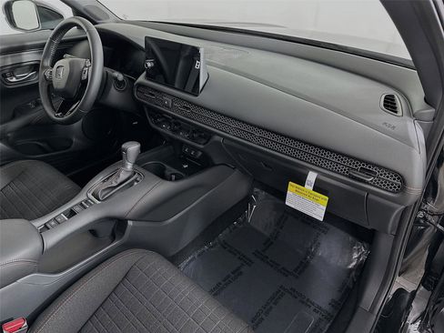 New 2026 Honda HR-V Sport image 26