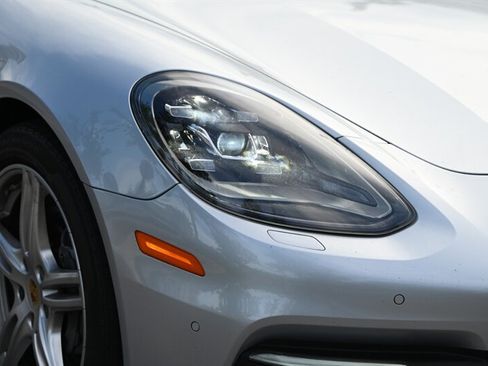 Used 2017 Porsche Panamera 4S w/ Premium Package Plus AWD/4WD image 8