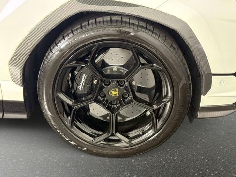 Used 2024 Lamborghini Urus Performante image 21