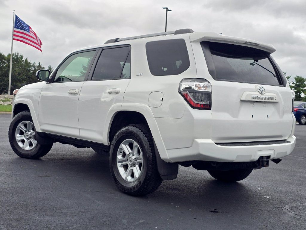 Used 2023 Toyota 4Runner SR5 Premium w/ Moonroof Package AWD/4WD image 6