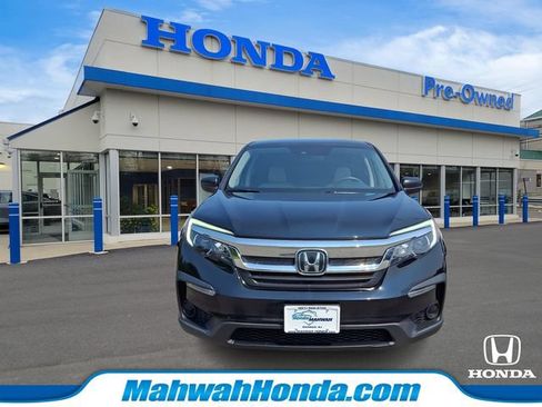 Used 2021 Honda Pilot LX image 2