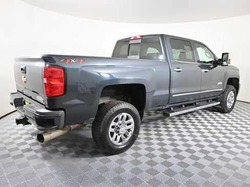 Used 2019 Chevrolet Silverado 3500 High Country w/ Duramax Plus Package image 10