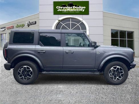 Used 2024 Ford Bronco Outer Banks AWD/4WD image 5