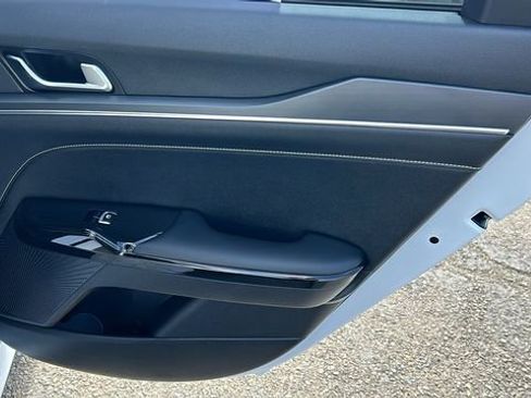 Used 2025 Kia K5 GT-Line w/ GT-Line Premium Package image 12