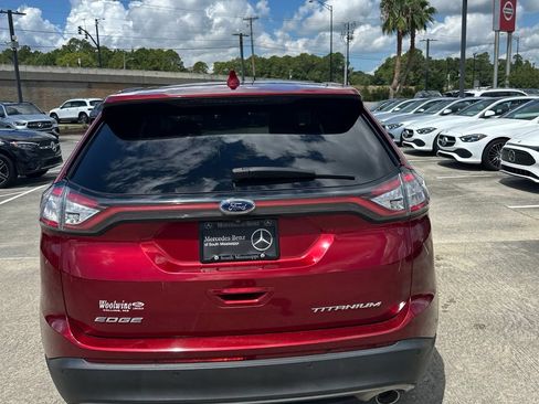Used 2017 Ford Edge Titanium w/ Equipment Group 301A FWD image 9
