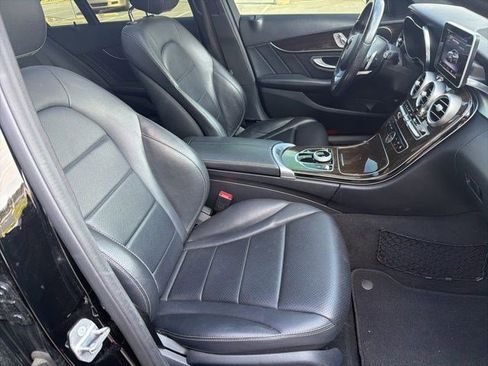 Used 2018 Mercedes-Benz C 300 Sedan image 24