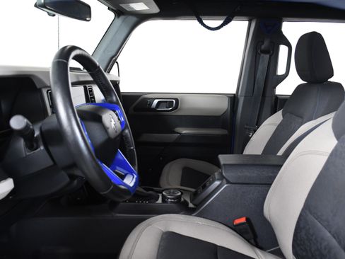 Used 2023 Ford Bronco Wildtrak image 19