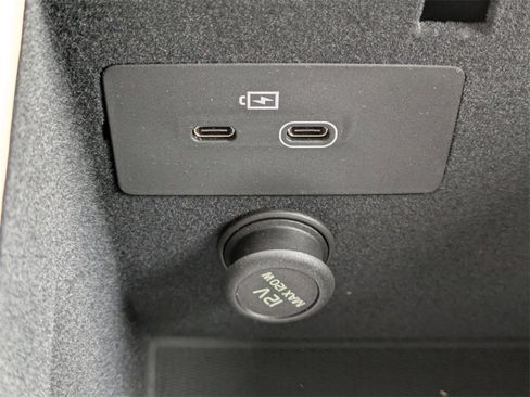 New 2026 Volvo XC90 B6 Plus image 31