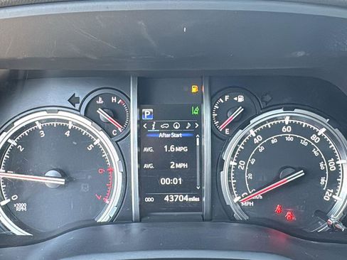 Used 2023 Toyota 4Runner TRD Off-Road Premium image 7