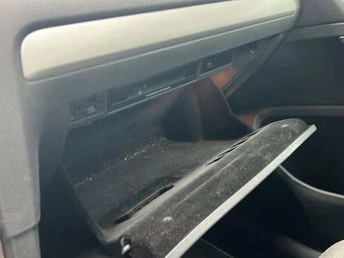 Used 2016 Volkswagen Golf S image 39