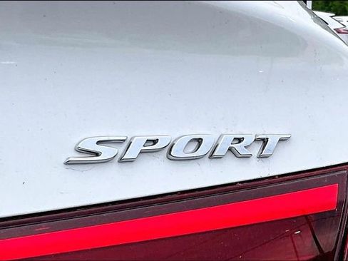 Used 2024 Honda Civic Sport image 23